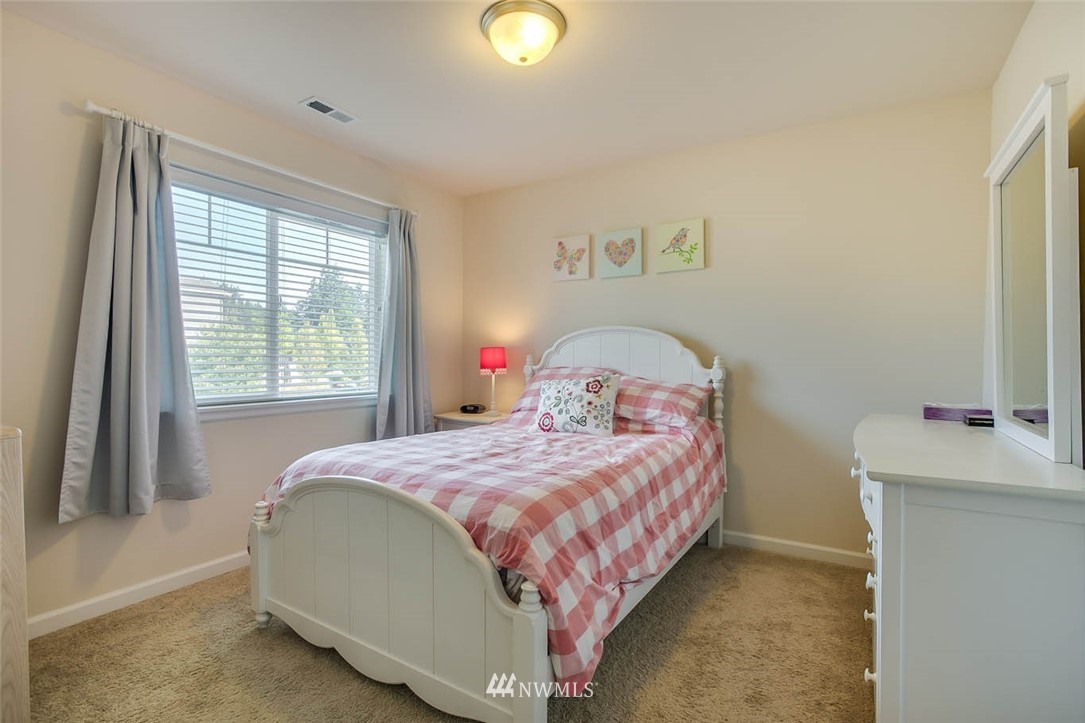 16323 Southeast 139th Place Renton, WA 98059 - Photo 15 of 25 Gallery Image 15