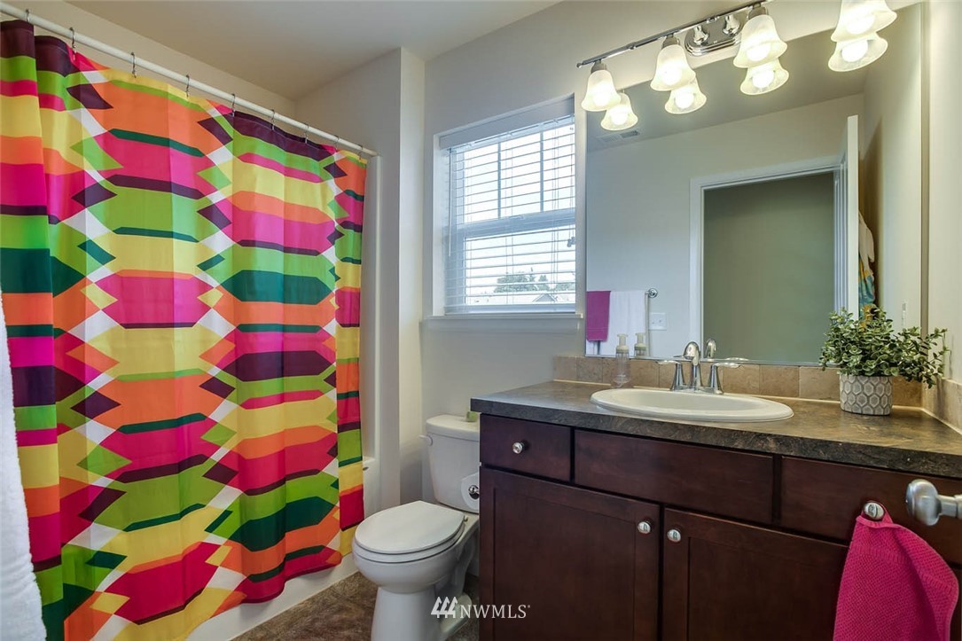 16323 Southeast 139th Place Renton, WA 98059 - Photo 17 of 25 Gallery Image 17