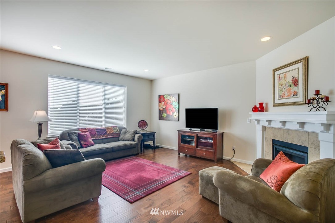 16323 Southeast 139th Place Renton, WA 98059 - Photo 4 of 25 Gallery Image 4