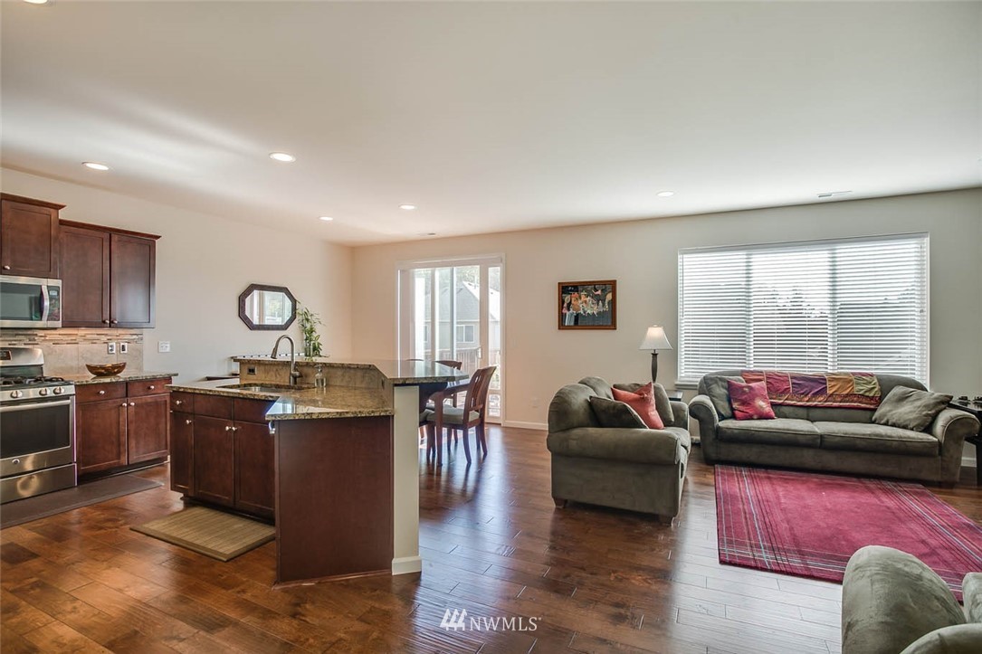 16323 Southeast 139th Place Renton, WA 98059 - Photo 6 of 25 Gallery Image 6