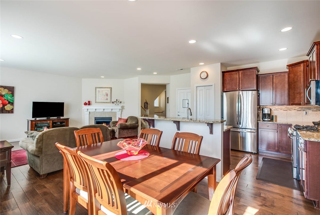 16323 Southeast 139th Place Renton, WA 98059 - Photo 9 of 25 Gallery Image 9