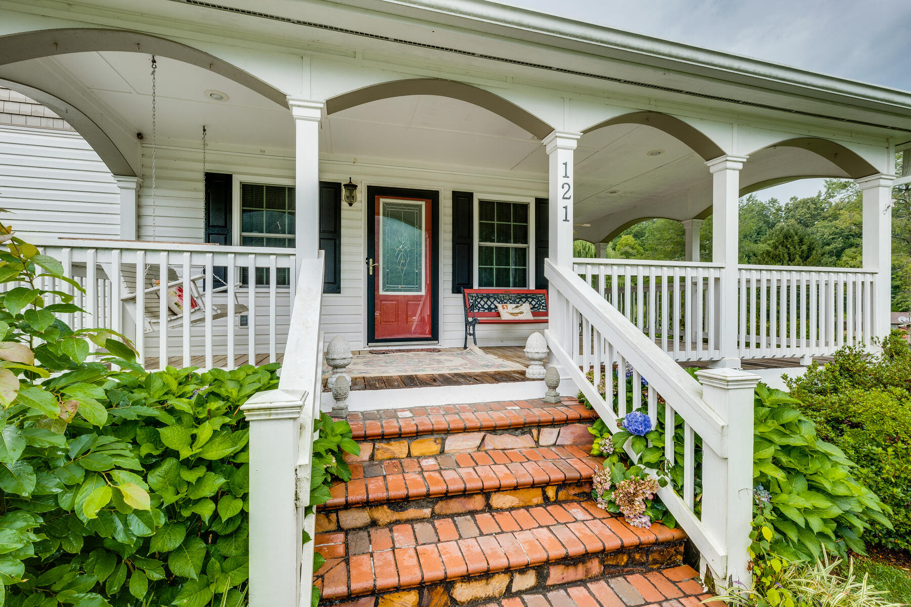 121 Old County Road Hampton, TN 37658 - Photo 11 of 59 103
