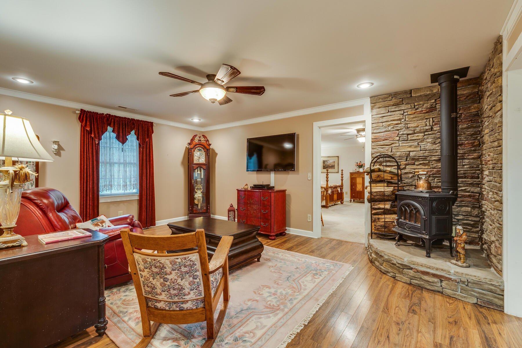 121 Old County Road Hampton, TN 37658 - Photo 29 of 59 111
