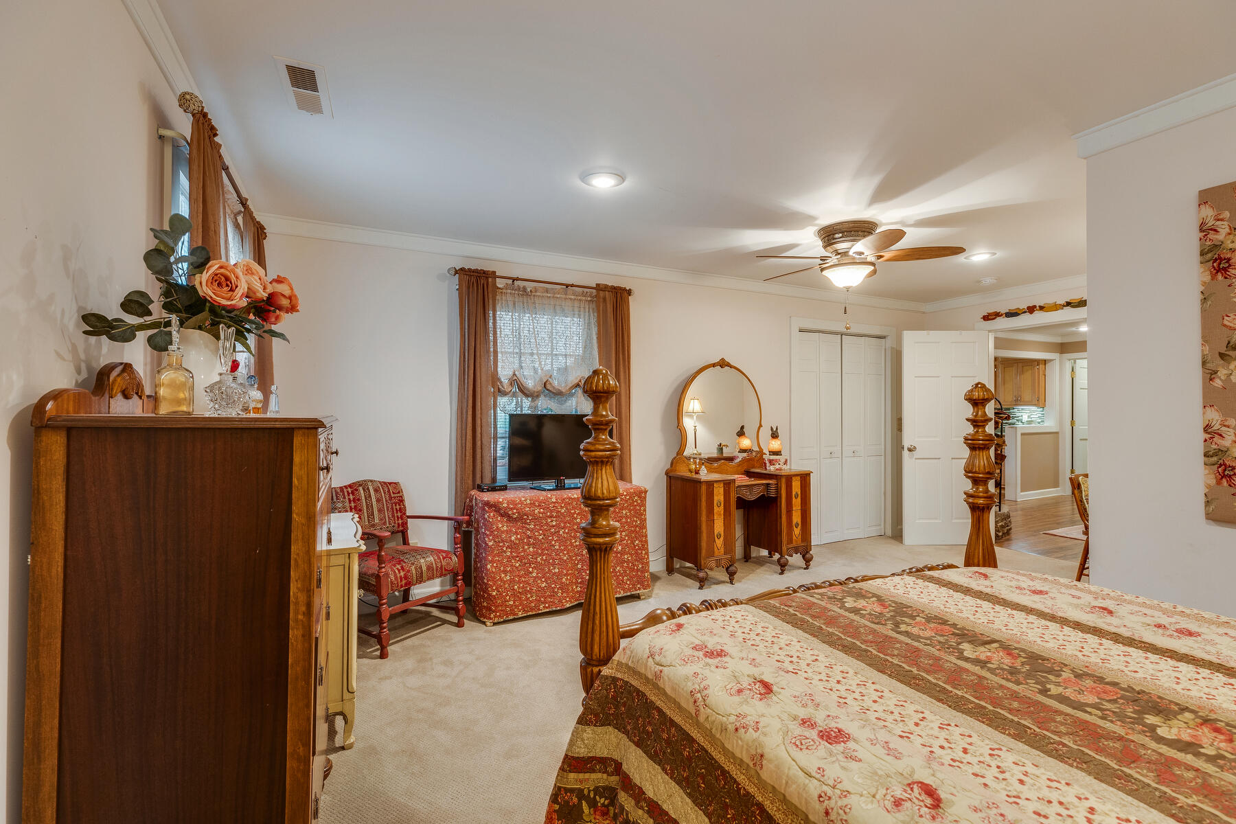 121 Old County Road Hampton, TN 37658 - Photo 40 of 59 132