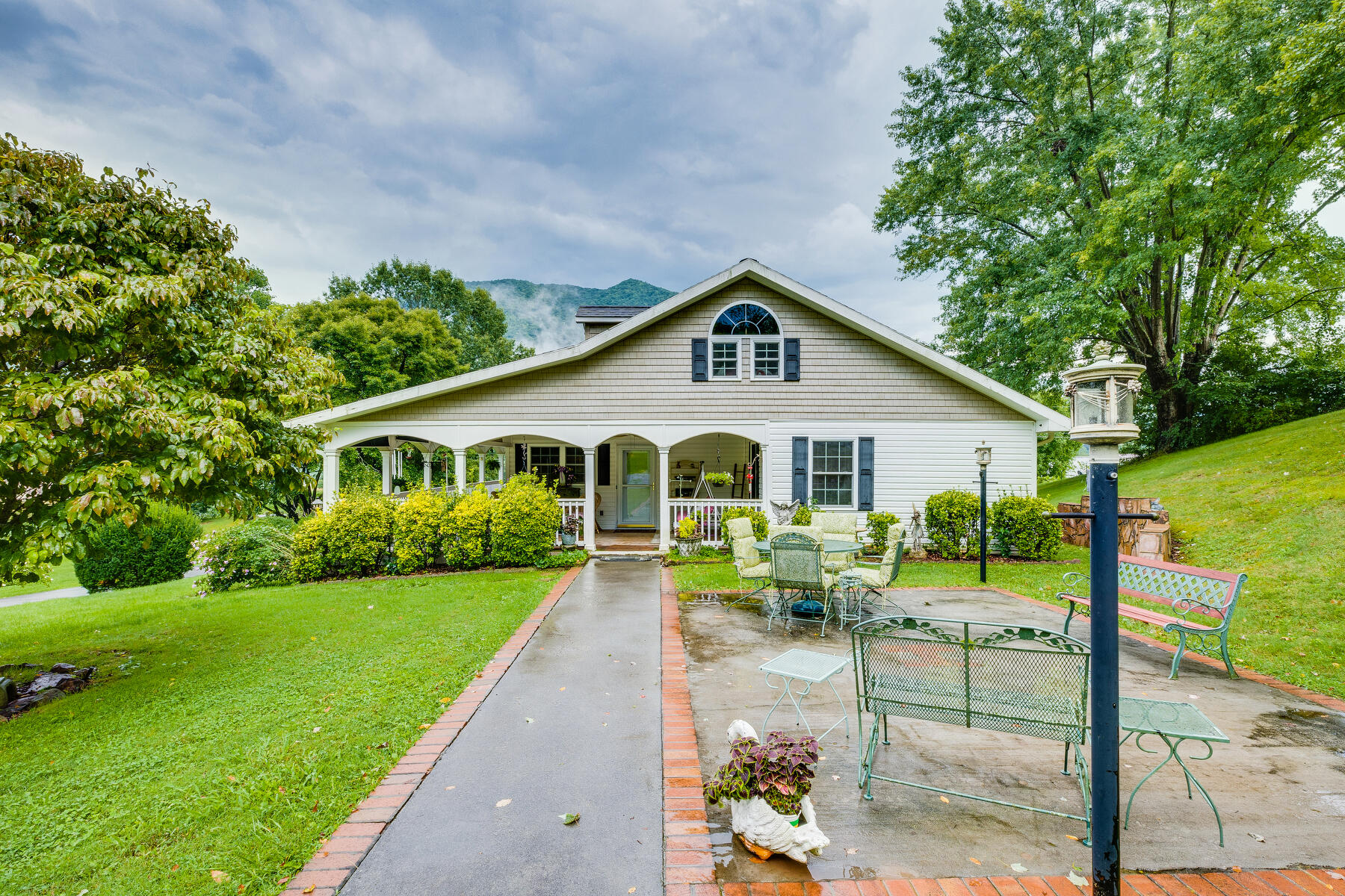 121 Old County Road Hampton, TN 37658 - Photo 44 of 59 137