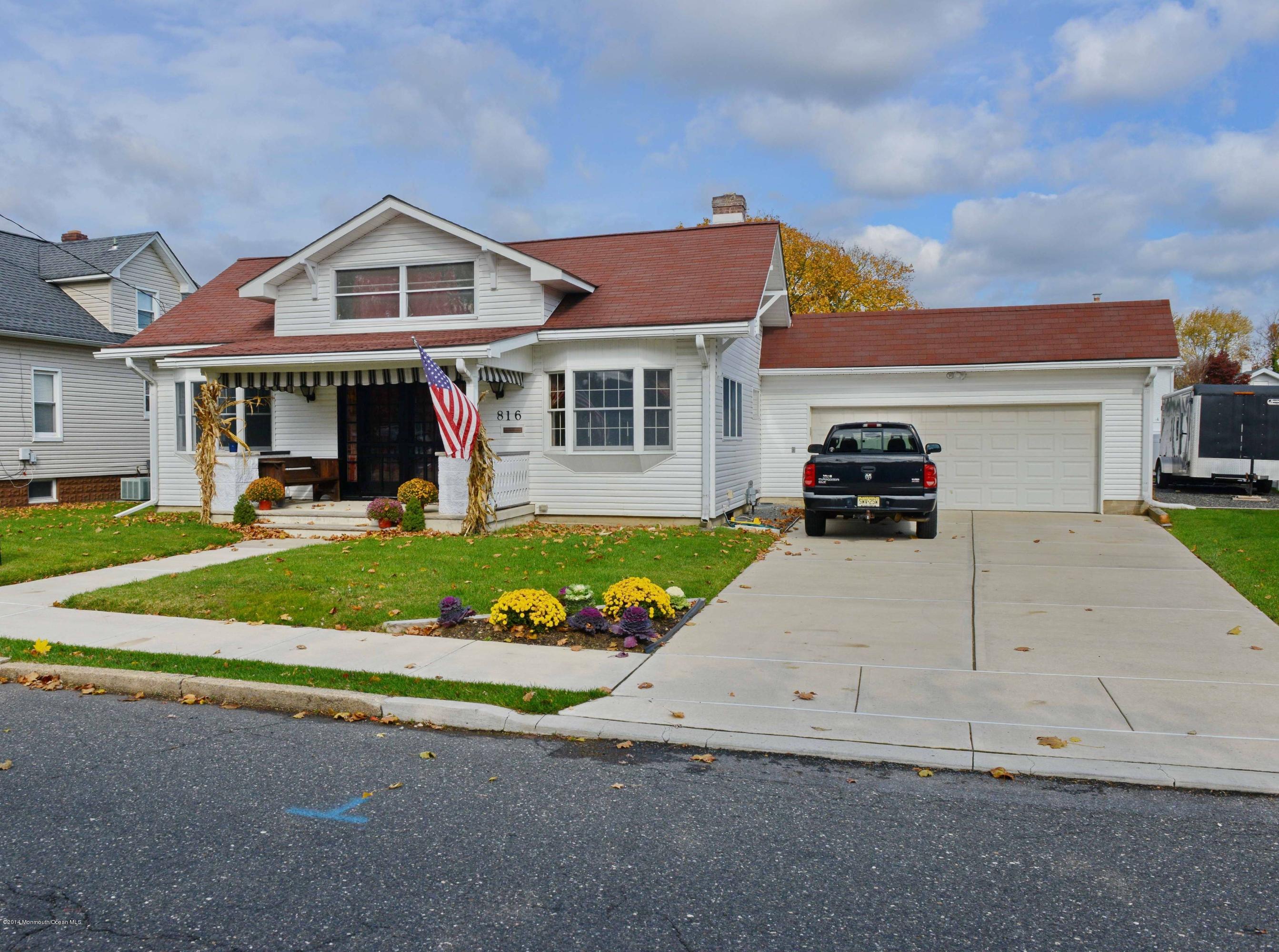 816 Ocean Road Spring Lake Heights, NJ 07762 - Photo 1 of 10 Front View