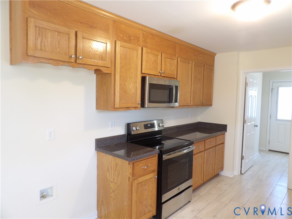 8521 Vaughan Road Petersburg, VA 23805 - Photo 13 of 25