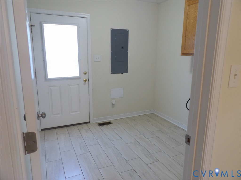 8521 Vaughan Road Petersburg, VA 23805 - Photo 14 of 25