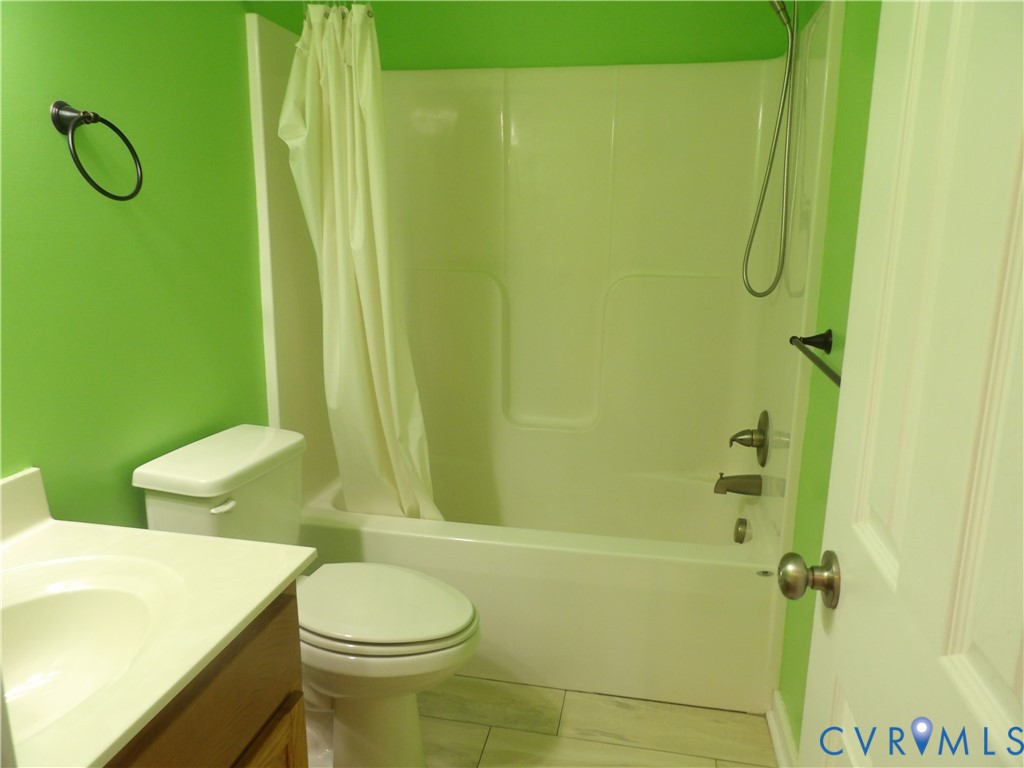 8521 Vaughan Road Petersburg, VA 23805 - Photo 21 of 25