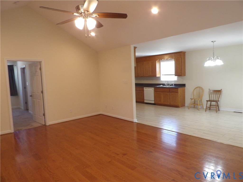 8521 Vaughan Road Petersburg, VA 23805 - Photo 7 of 25