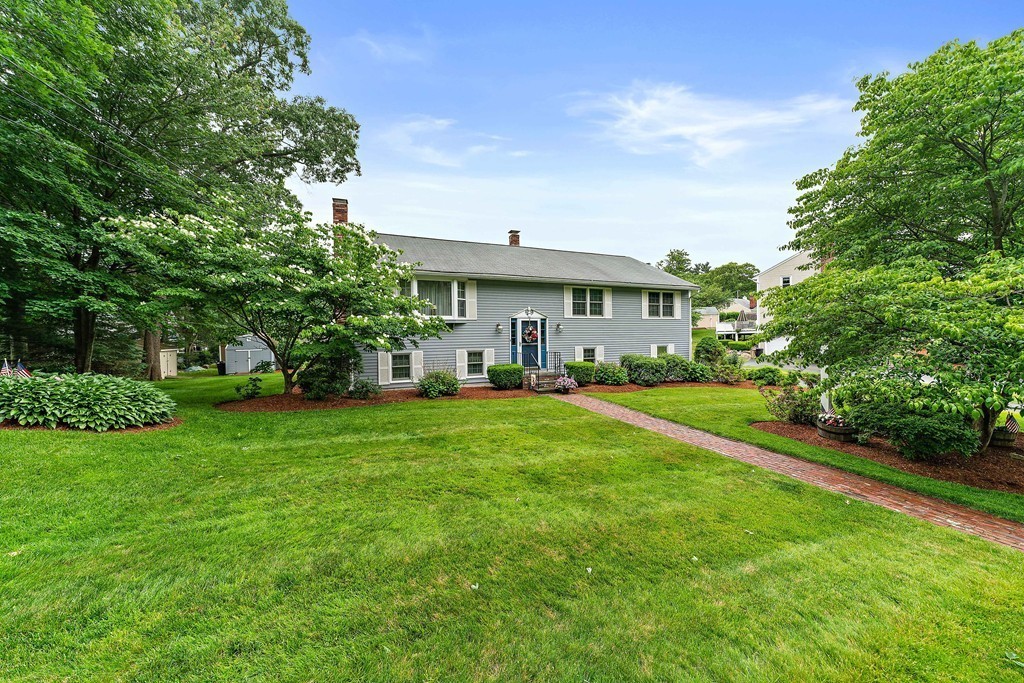 31 Goodrow Road Weymouth, MA 02188 - Photo 3 of 28 Gallery Image 3