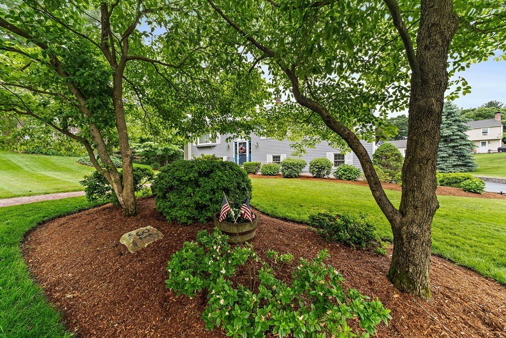 31 Goodrow Road Weymouth, MA 02188 - Photo 4 of 28 Gallery Image 4
