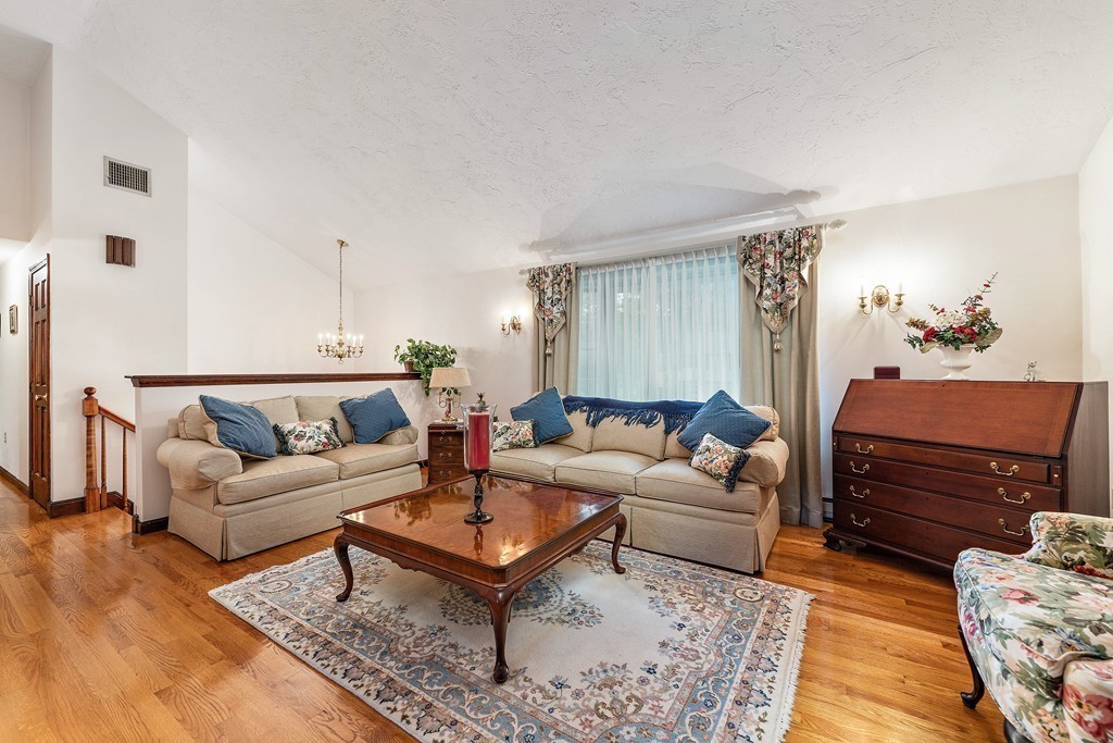 31 Goodrow Road Weymouth, MA 02188 - Photo 9 of 28 Gallery Image 9