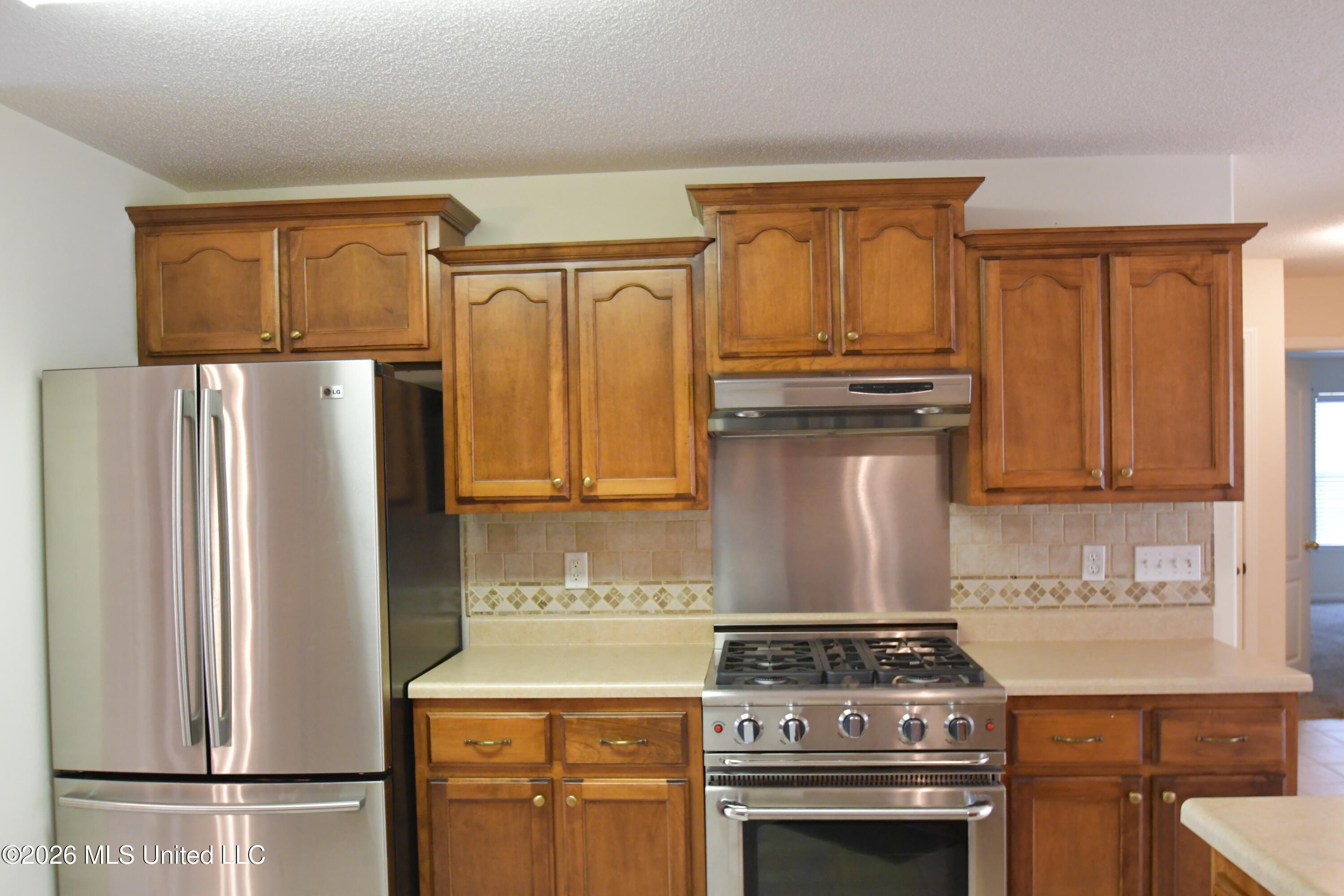 616 Ridge View Drive Hernando, MS 38632 - Photo 6 of 27 Kitchen