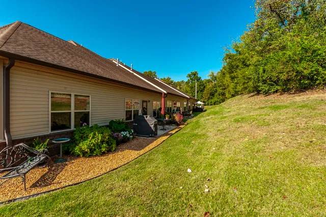 a front view of house with yard