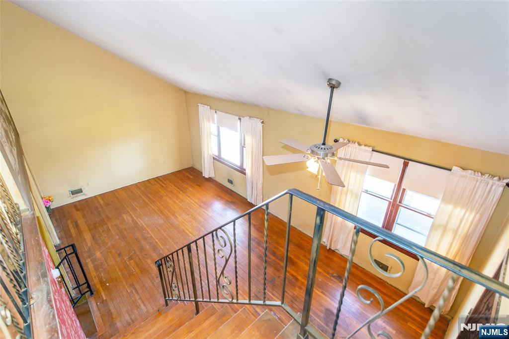 34 Bobbink Terrace East Rutherford, NJ 07073 - Photo 15 of 25