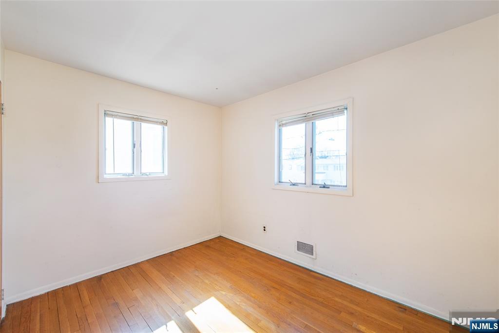 34 Bobbink Terrace East Rutherford, NJ 07073 - Photo 16 of 25