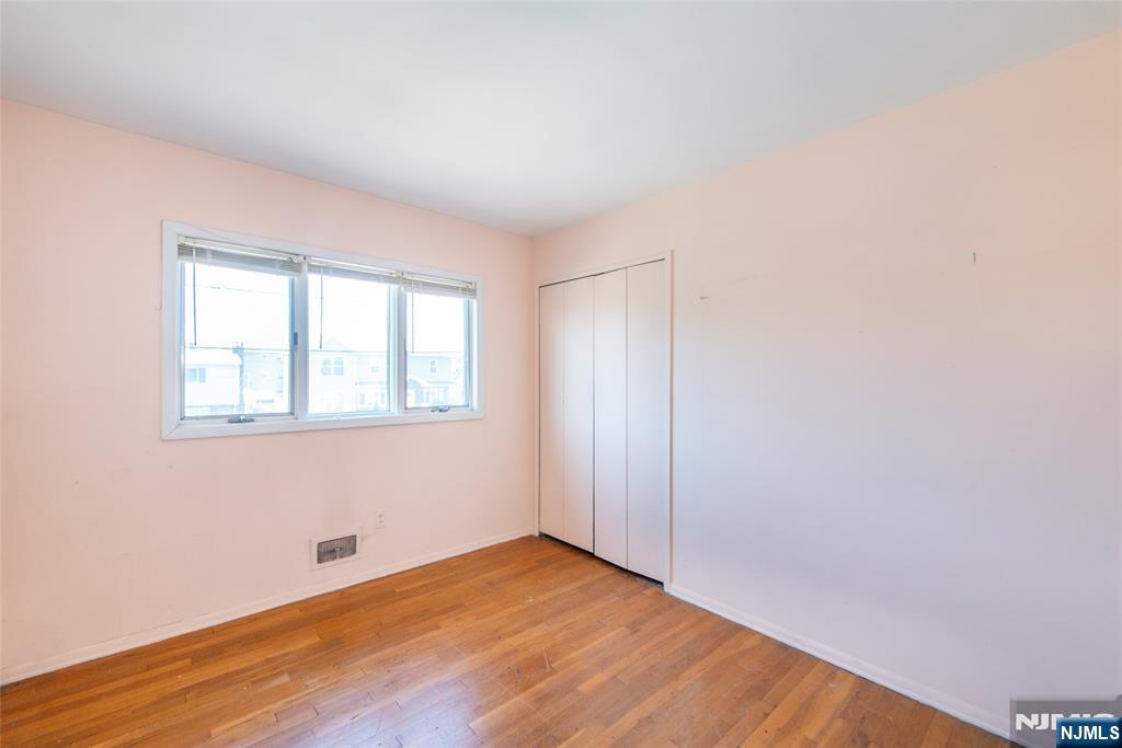 34 Bobbink Terrace East Rutherford, NJ 07073 - Photo 17 of 25