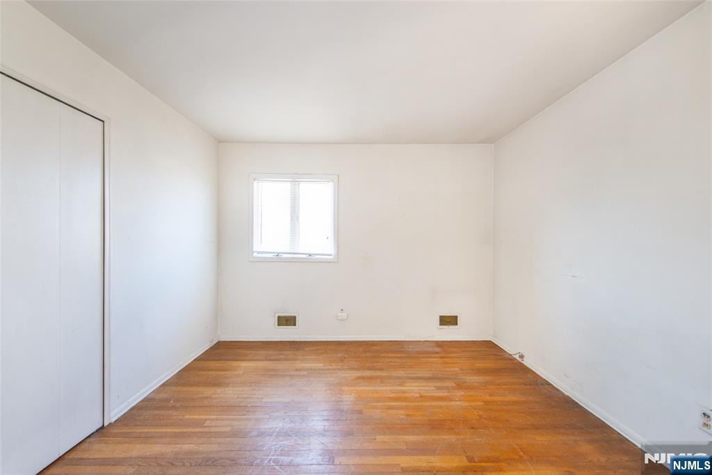 34 Bobbink Terrace East Rutherford, NJ 07073 - Photo 19 of 25