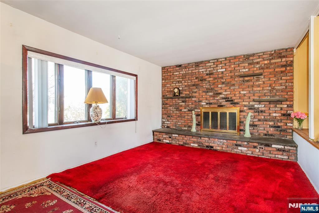 34 Bobbink Terrace East Rutherford, NJ 07073 - Photo 3 of 25