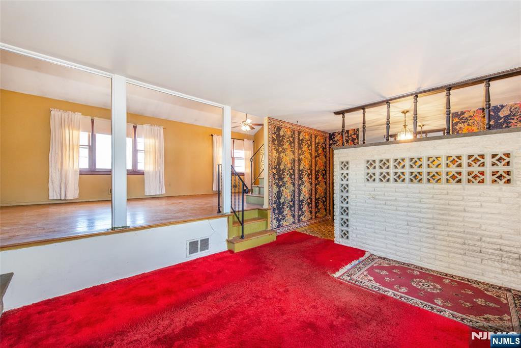 34 Bobbink Terrace East Rutherford, NJ 07073 - Photo 4 of 25