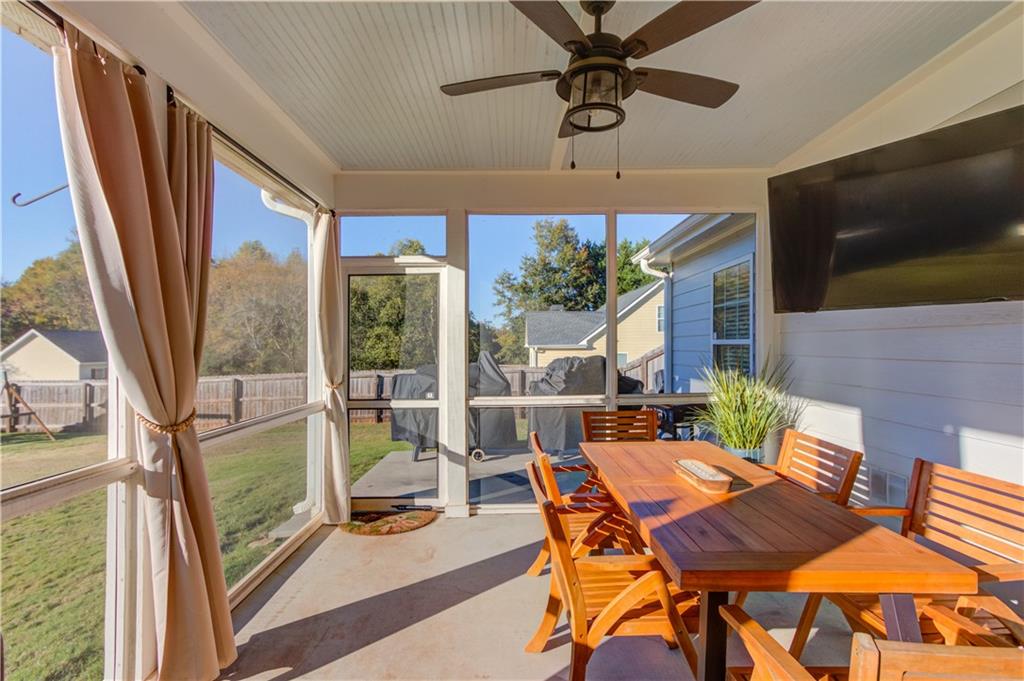 18 Raven Ridge Jefferson, GA 30549 - Photo 33 of 47 a outdoor dining space with furniture and garden view