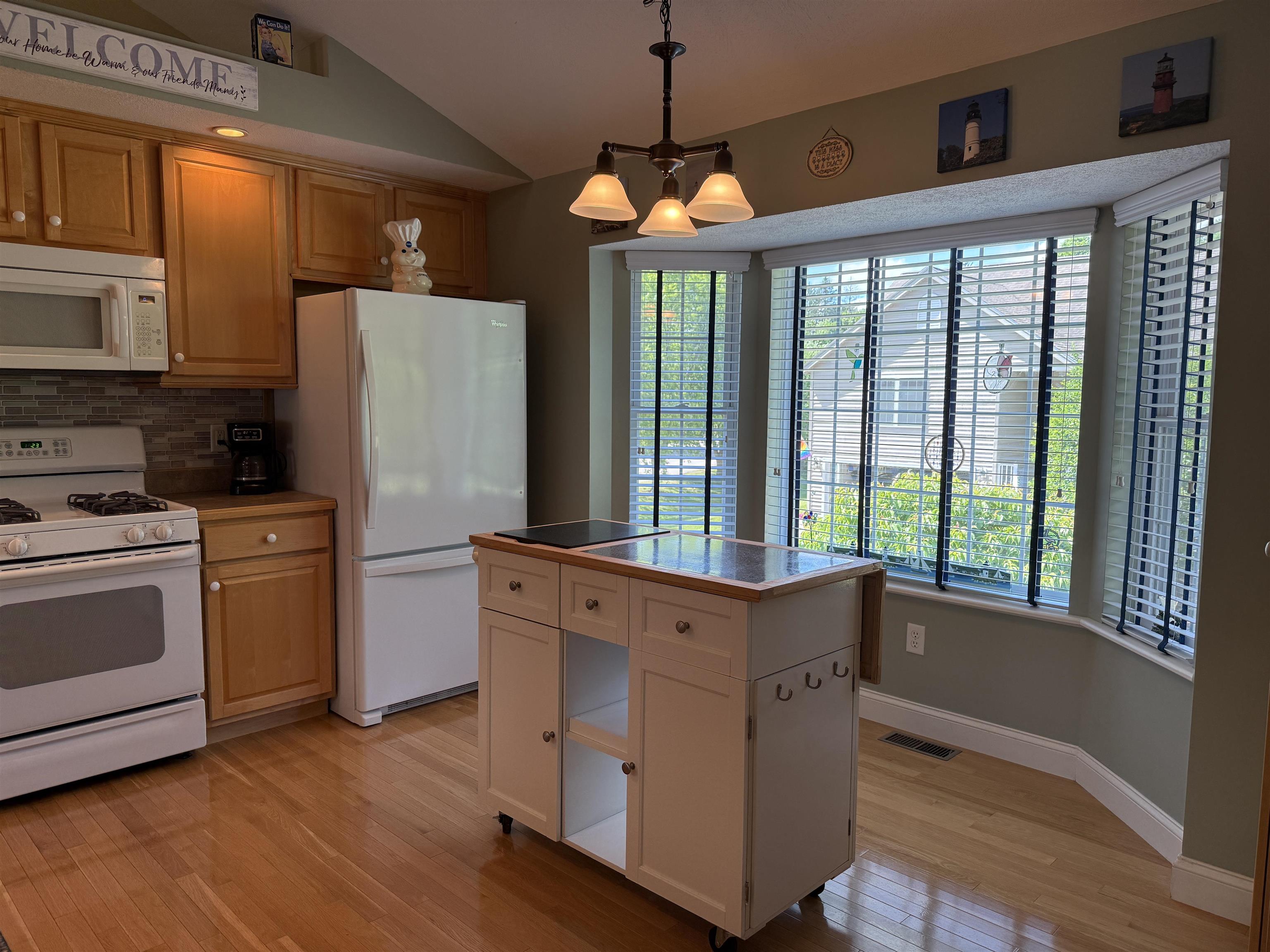 7 Maplevale Road East Kingston, NH 03827 - Photo 10 of 42
