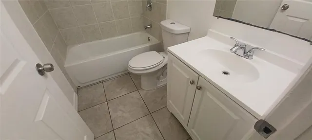 $1,250 | 5200 Southeast 31st Street, Unit D, Ocala, FL 34480