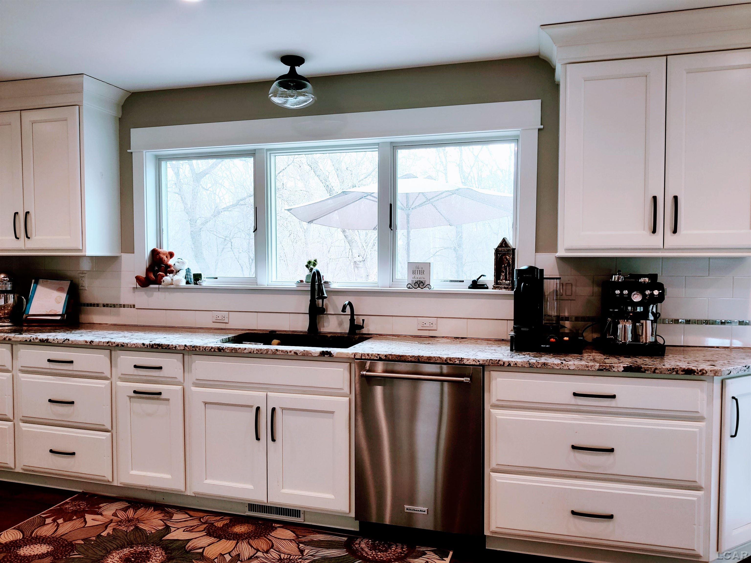 4231 Iffland Road Blissfield, MI 49228 - Photo 15 of 45 50171259-c4690fe2-62e9-443a-bc8d-76cd783c90c9.JPG