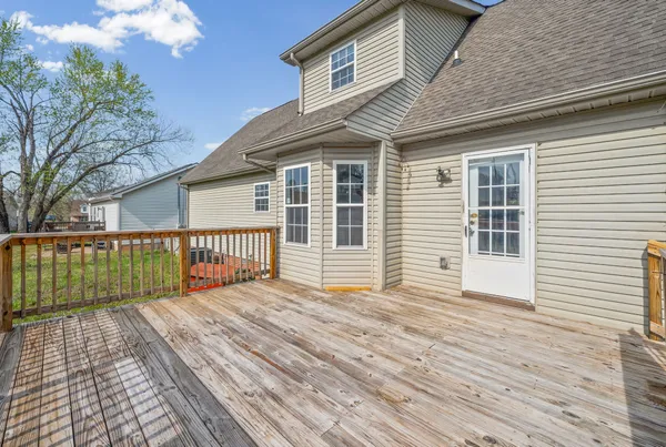 $1,600 | 382 Brook Mead Drive, Clarksville, TN 37042