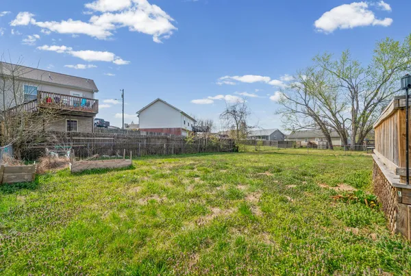 $1,600 | 382 Brook Mead Drive, Clarksville, TN 37042