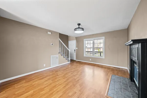 $1,600 | 382 Brook Mead Drive, Clarksville, TN 37042