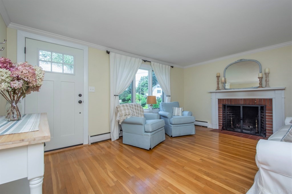 44 Fletcher Road Woburn, MA 01801 - Photo 3 of 32 Gallery Image 3
