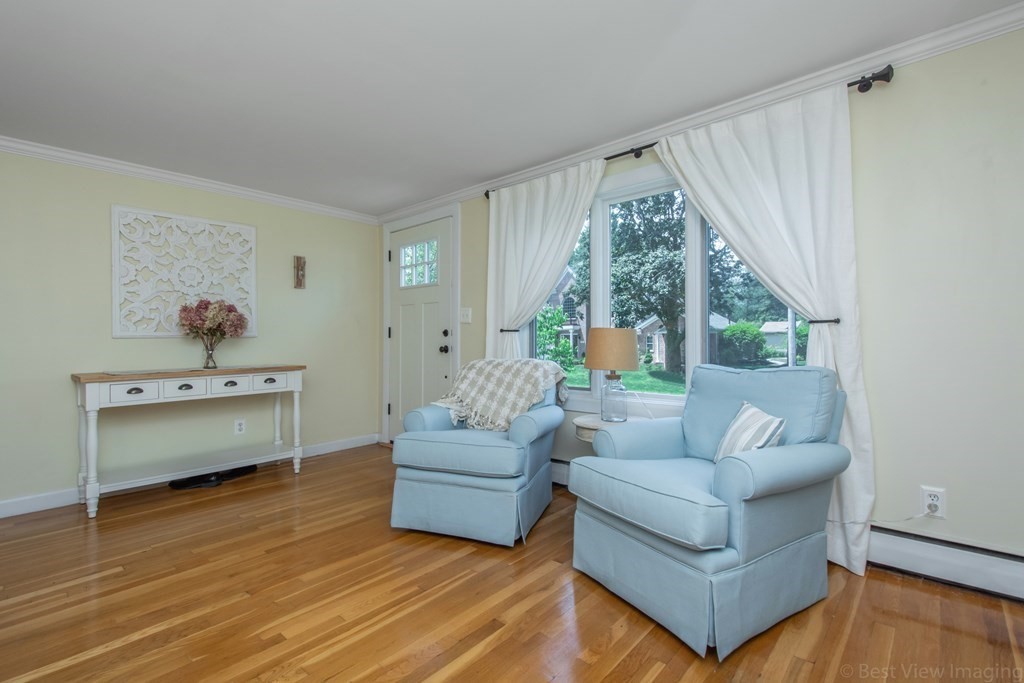 44 Fletcher Road Woburn, MA 01801 - Photo 4 of 32 Gallery Image 4