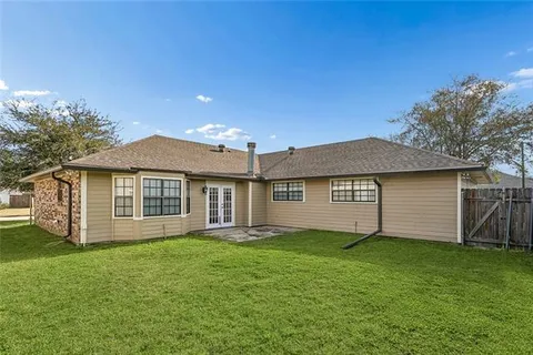 $280,000 | 200 North Pebble Beach Court, Slidell, LA 70460