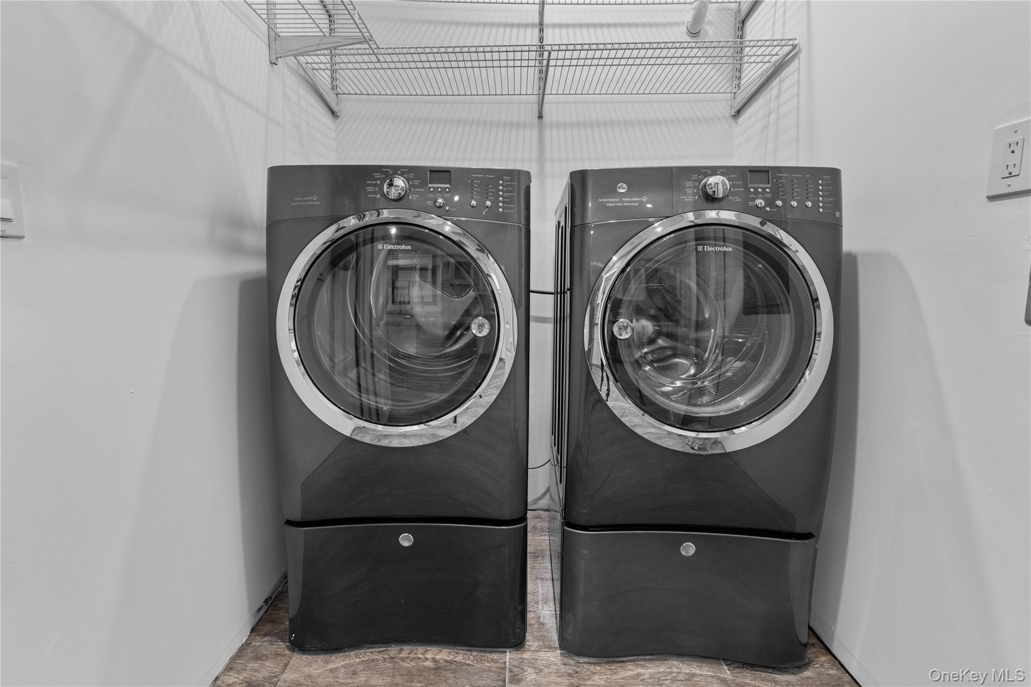 33 Kent Road Island Park, NY 11558 - Photo 13 of 26 a utility room with dryer and washer