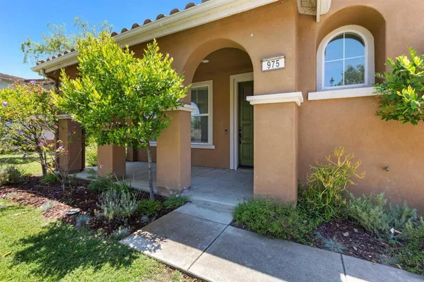 $6,000 | 975 Baylor Drive, San Marcos, CA 92078