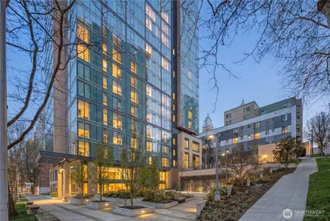 $425,000 | 800 Columbia Street, Unit 1003, Seattle, WA 98104