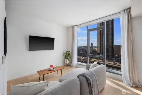 $425,000 | 800 Columbia Street, Unit 1003, Seattle, WA 98104