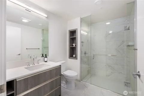 $425,000 | 800 Columbia Street, Unit 1003, Seattle, WA 98104