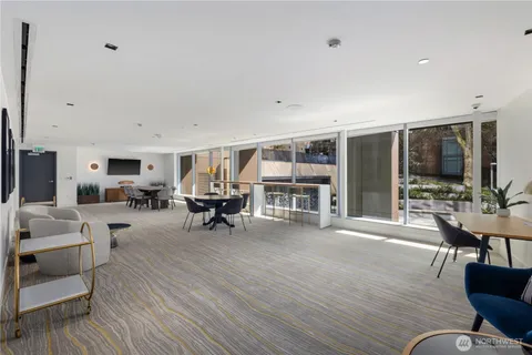 $425,000 | 800 Columbia Street, Unit 1003, Seattle, WA 98104