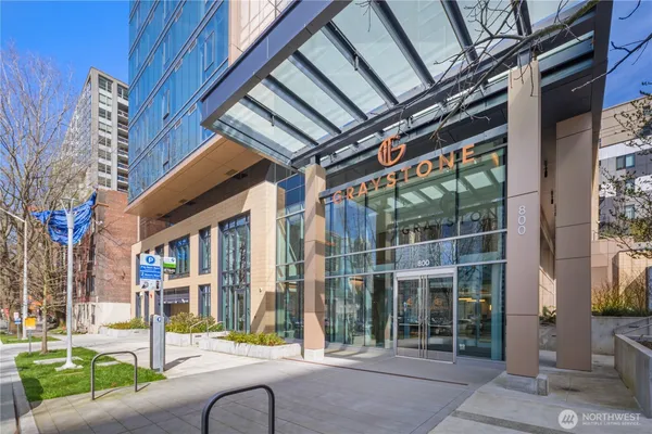 $425,000 | 800 Columbia Street, Unit 1003, Seattle, WA 98104