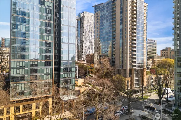 $425,000 | 800 Columbia Street, Unit 1003, Seattle, WA 98104