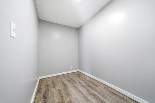 $2,100 | 29-31 Auburn Street, Unit 2R, Everett, MA 02149