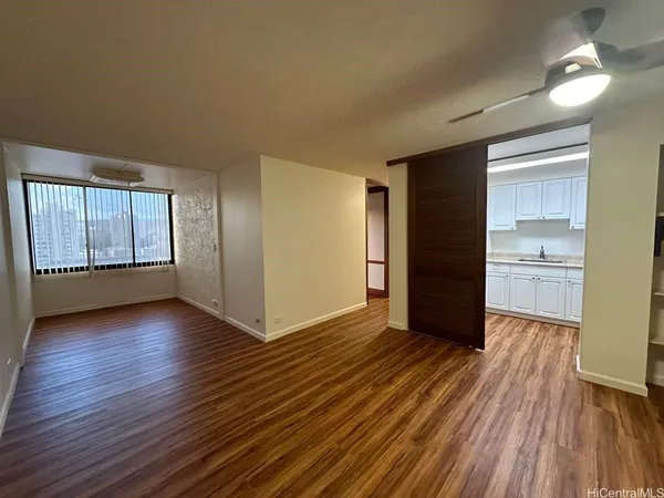 $2,300 | 1505 Alexander Street, Unit 1101, Honolulu, HI 96822
