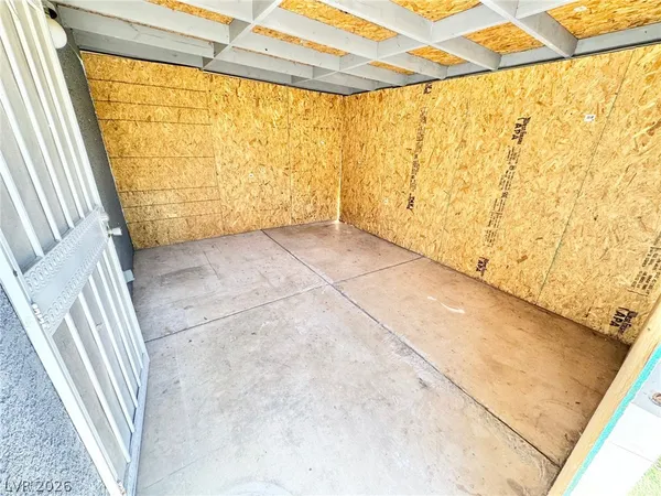 $1,875 | 6323 Silverfield Drive, Las Vegas, NV 89103