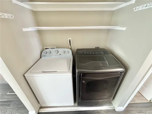$1,875 | 6323 Silverfield Drive, Las Vegas, NV 89103