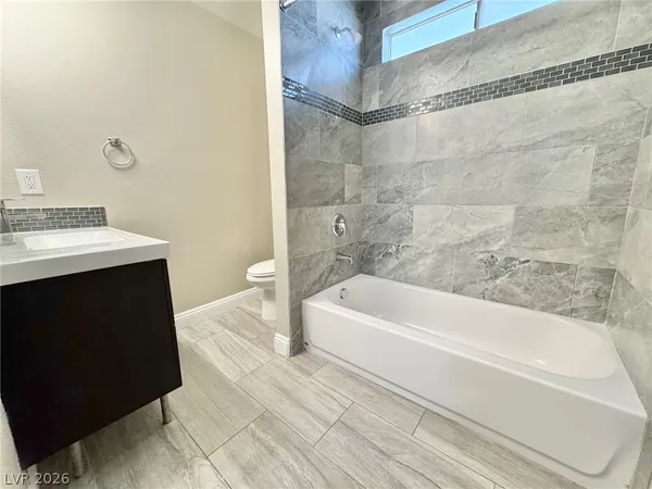 $1,875 | 6323 Silverfield Drive, Las Vegas, NV 89103