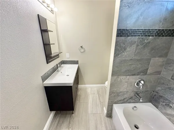 $1,875 | 6323 Silverfield Drive, Las Vegas, NV 89103