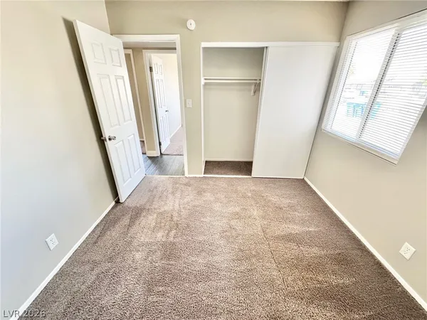 $1,875 | 6323 Silverfield Drive, Las Vegas, NV 89103